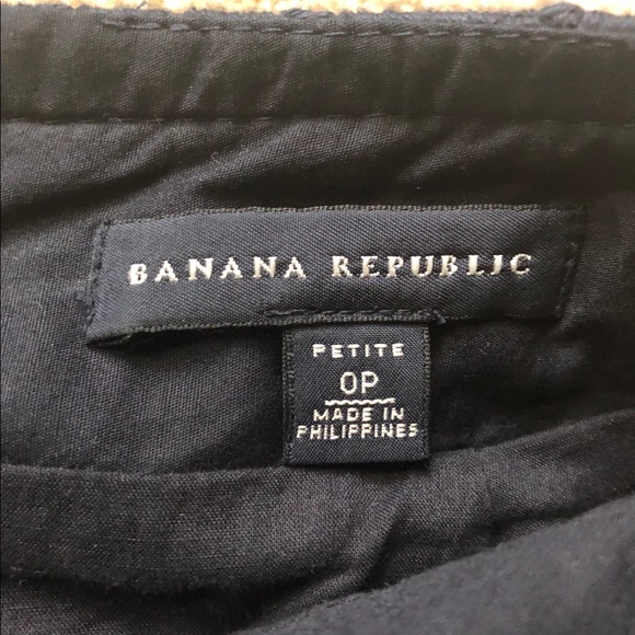 EUC Banana Republic Embroidered Skirt - Picture 3 of 4